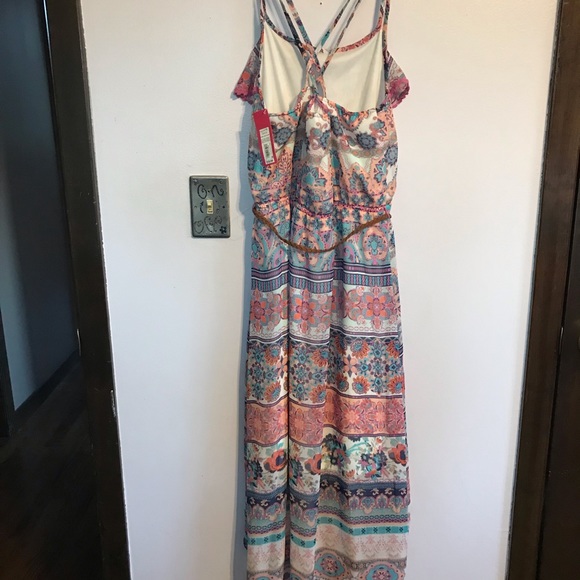 Dress - Picture 4 of 7